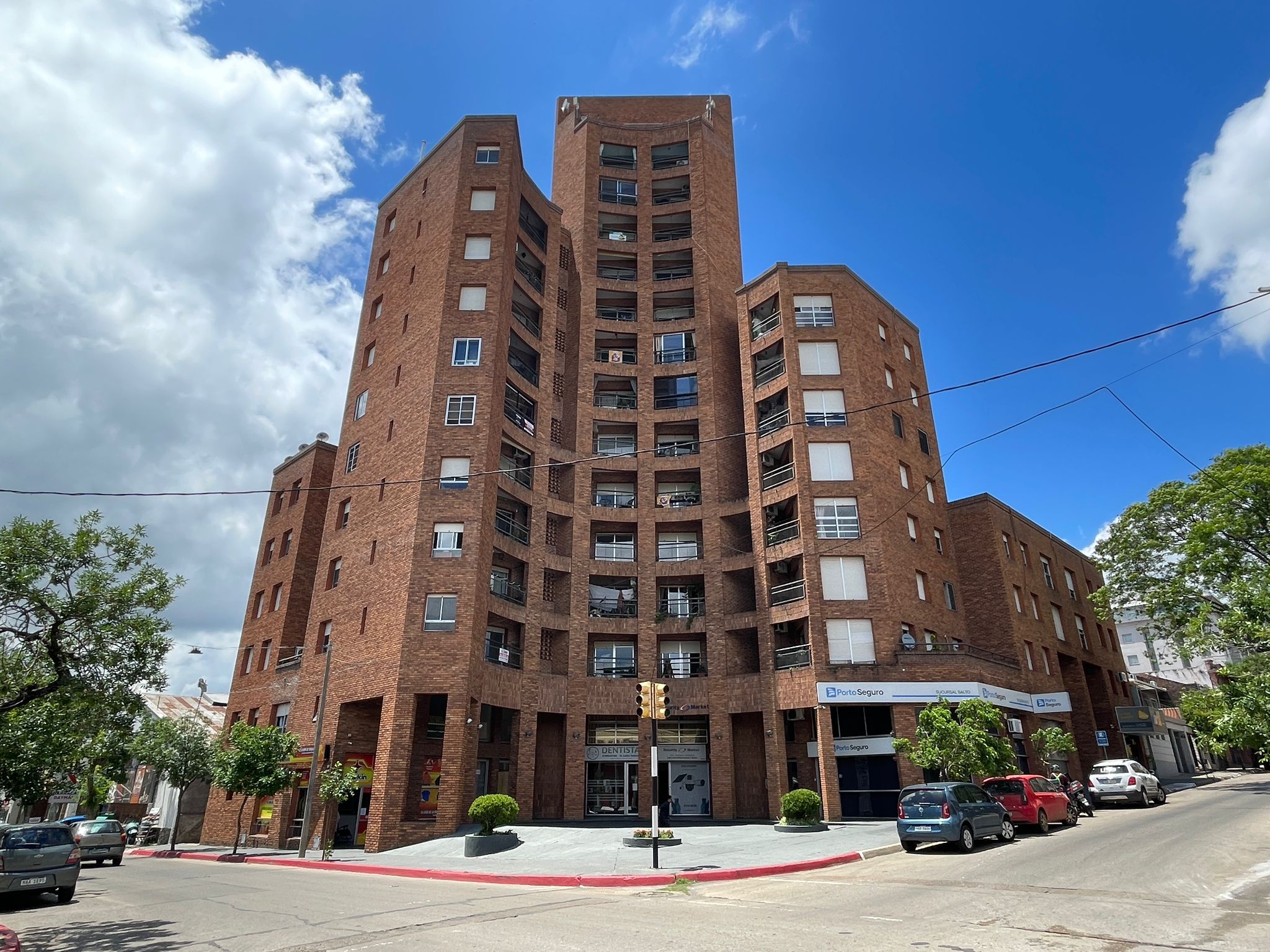 INVERNIZZI 98 APTO. 802 (ED. EL MIRADOR)